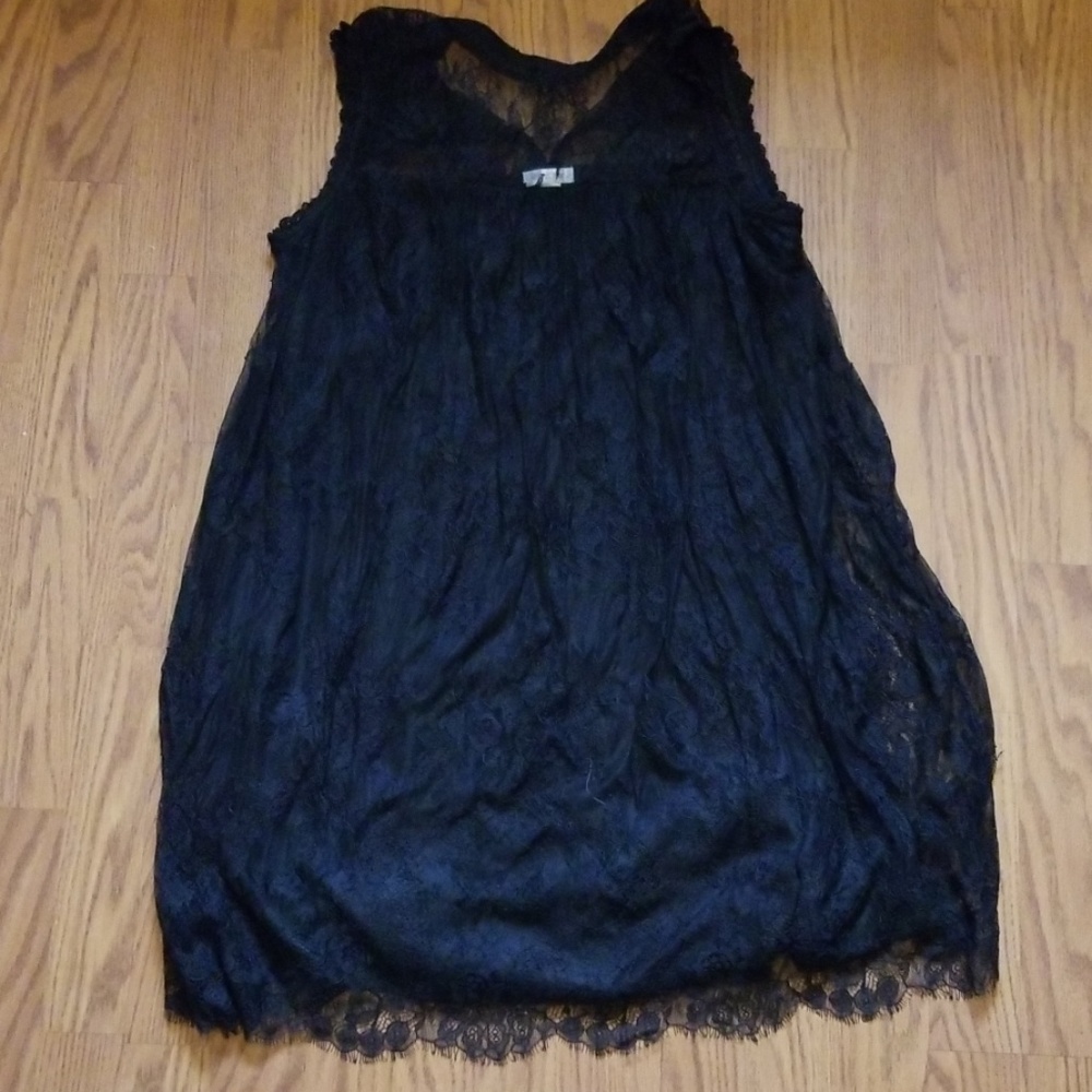 Black lace dress
